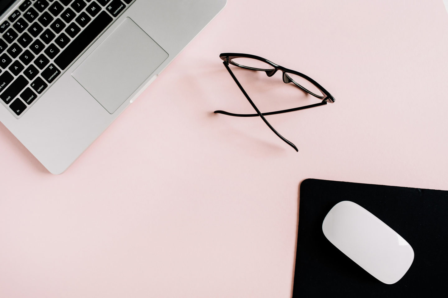 11 Ways To Declutter and Organise Your Digital Space