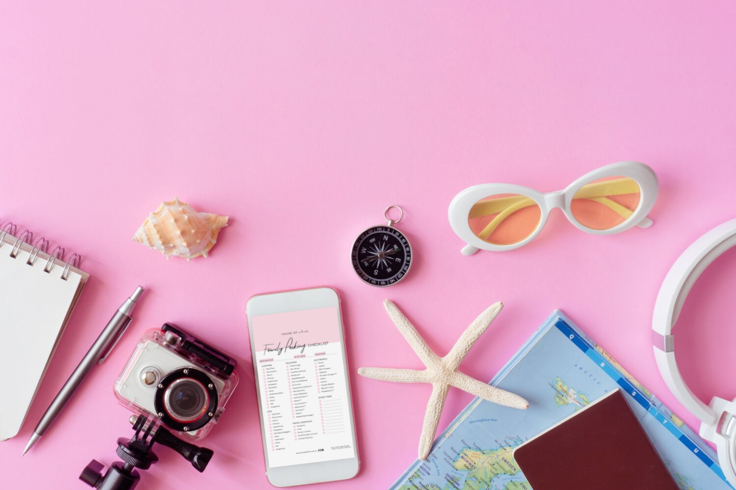 Holiday Packing Tips & FREE CHECKLIST